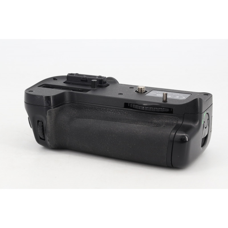 NIKON MB-D11 IMPUNGATURA | Fcf Forniture Cine Foto NIKON MB-D11 IMPUNGATURA | Fcf Forniture Cine Foto