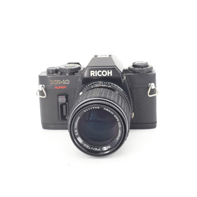 RICOH KR-10 + PENTAX-M 135mm F3.5 USATO | Fcf Forniture Cine Foto RICOH KR-10 + PENTAX-M 135mm F3.5 USATO | Fcf Forniture Cine Foto