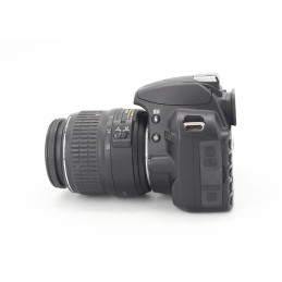 NIKON D3100 + 18-55mm F3.5-5.6 G ED II