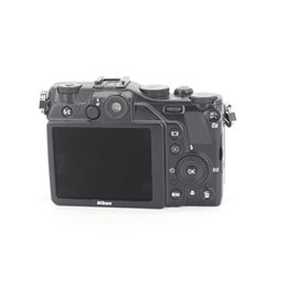 NIKON COOLPIX P700 USATO