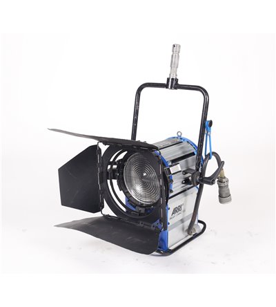 ARRI HMI FRESNEL 1200 + ALIMENTATORE ARRI 575/1200 + CAVO + CASE USATO