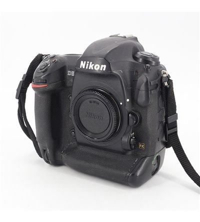 NIKON D5 BODY USATO