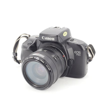 CANON EOS 750 + 35-70mm F3.5-4.5 USATO