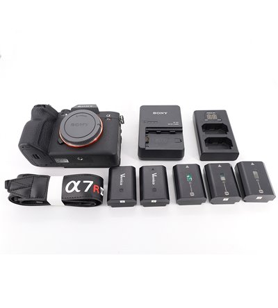 SONY A7R V BODY USATO - GARANZIA UFFICIALE SONY FINO AL 14/11/2028